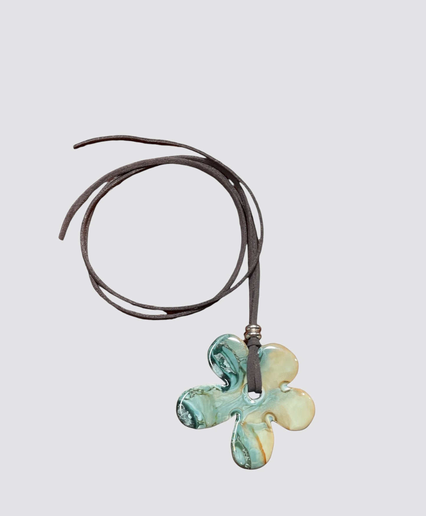 TAMBOLEO NECKLACE
